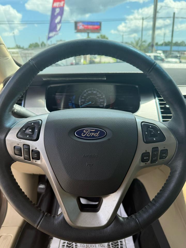 Ford Taurus SEL FWD 2015