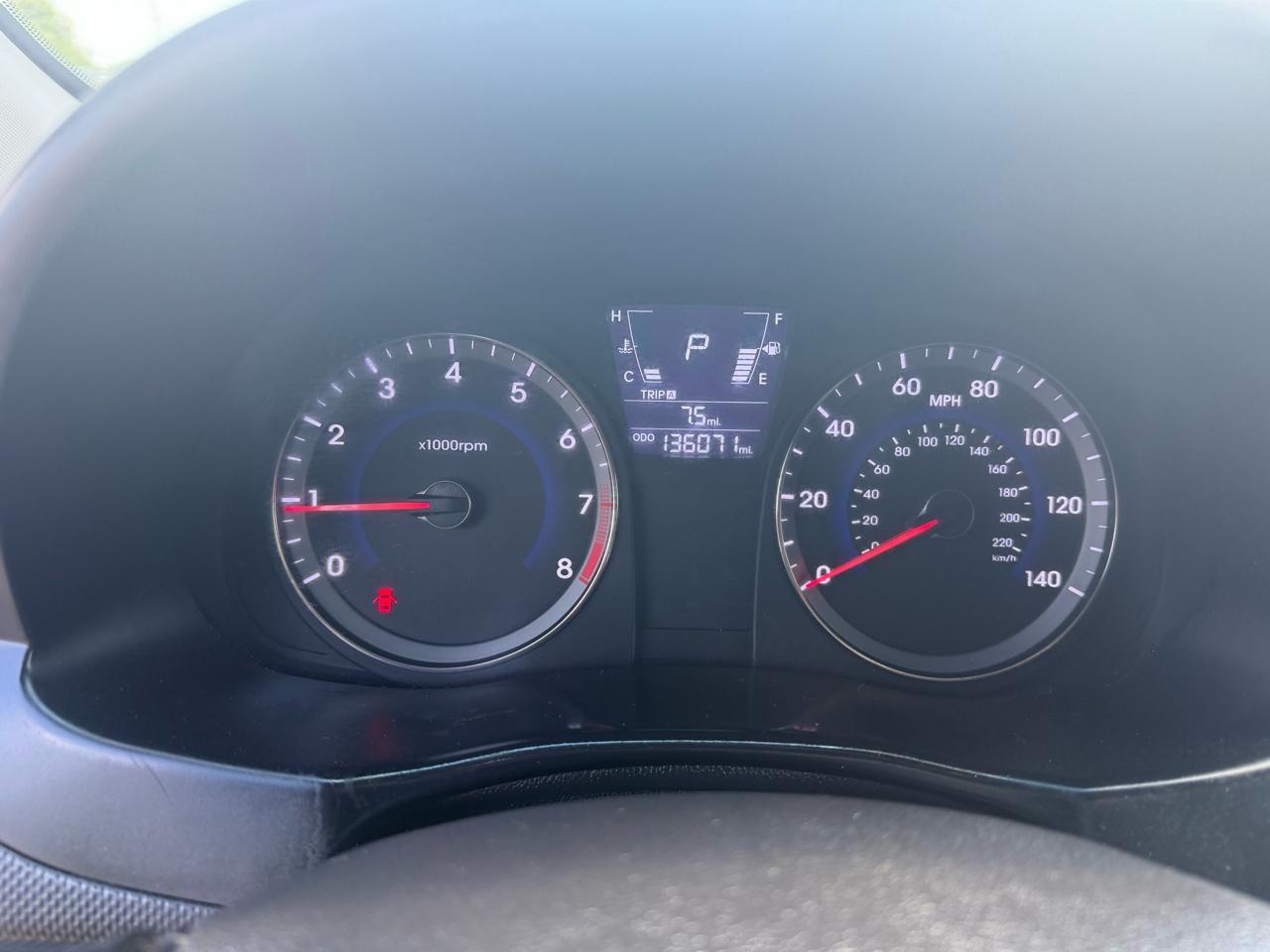 Hyundai Accent SE 5-Door 2013