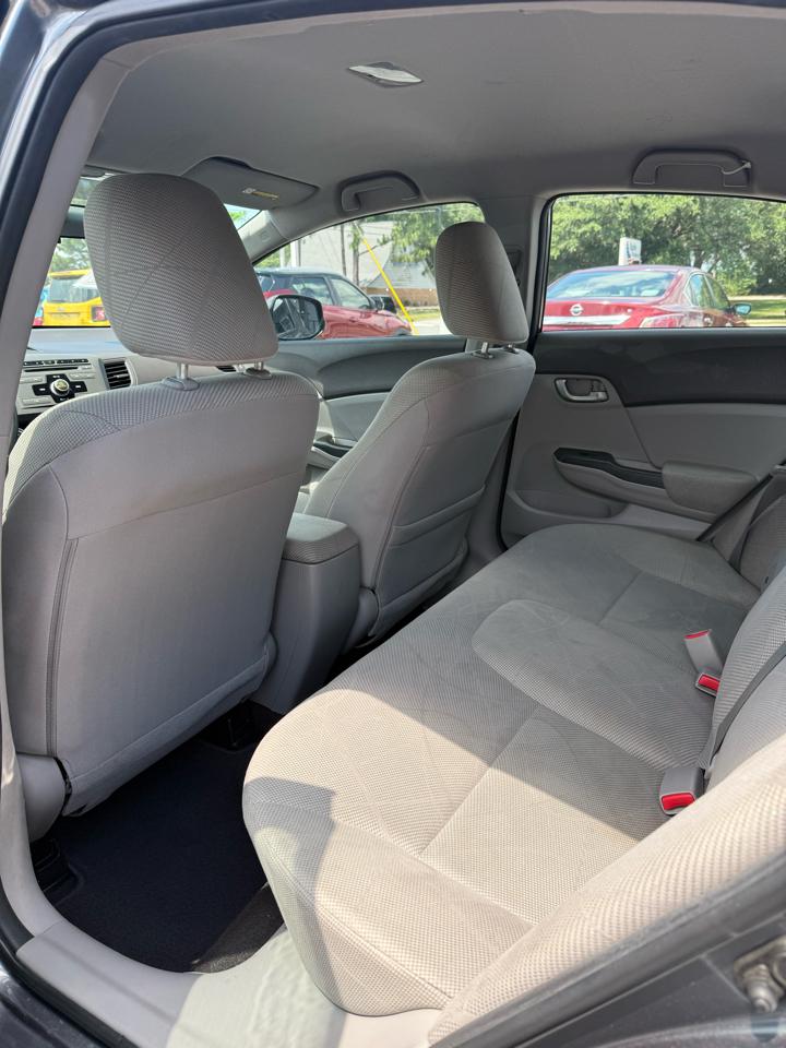 Honda Civic LX Sedan 5-Speed AT 2012