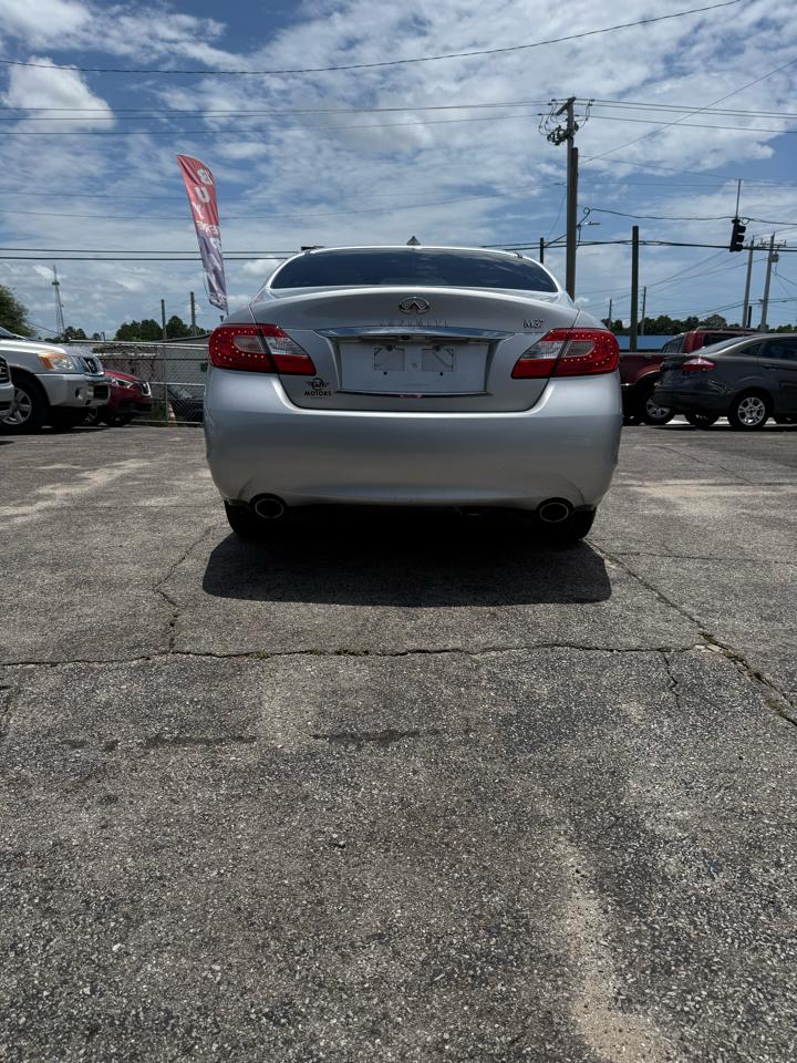 Infiniti M 37 2012