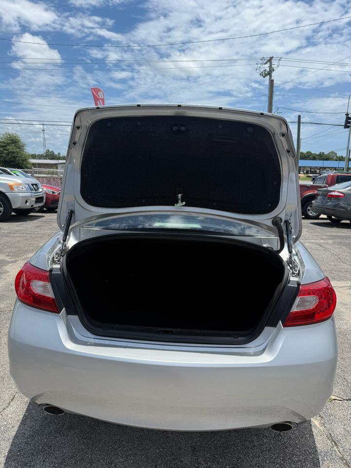 Infiniti M 37 2012