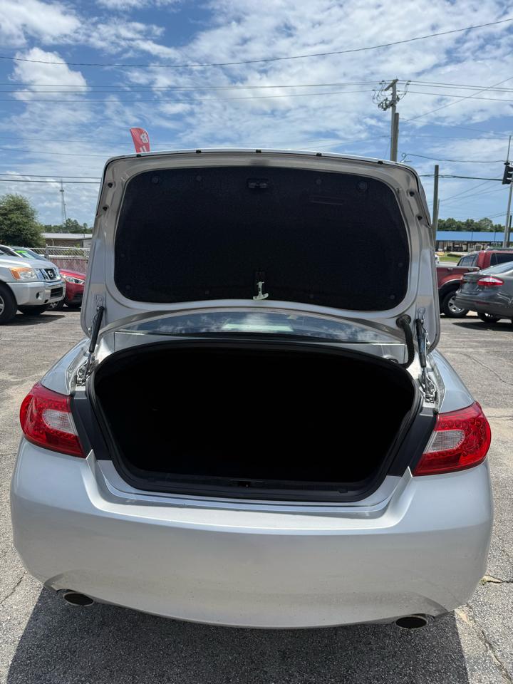 Infiniti M 37 2012