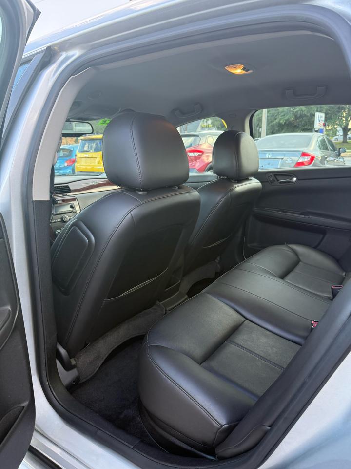 Chevrolet Impala LT 2010