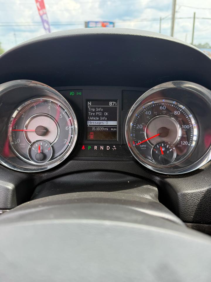 Chrysler Town & Country Limited 2013
