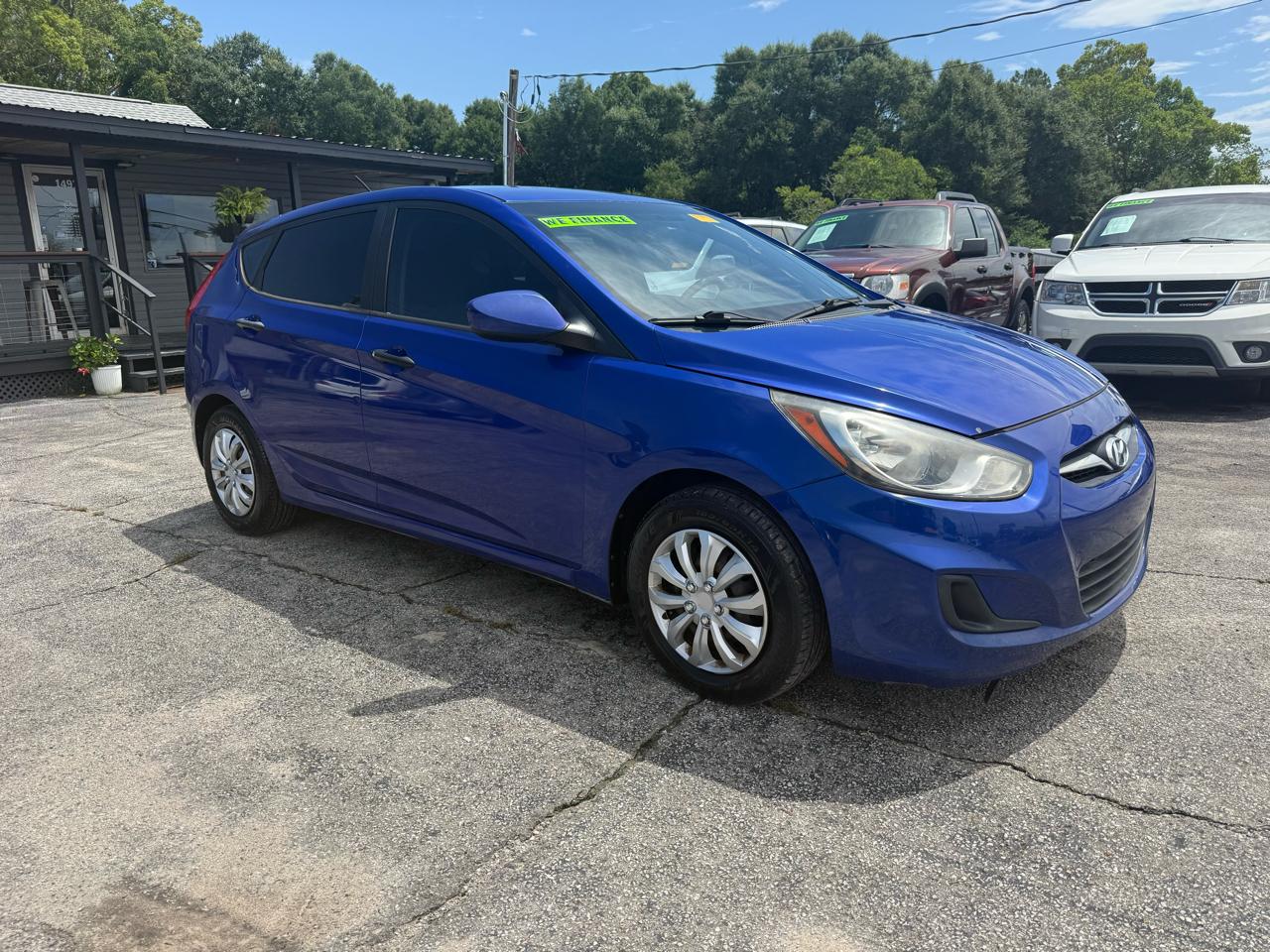 Hyundai Accent GS 5-Door 2012