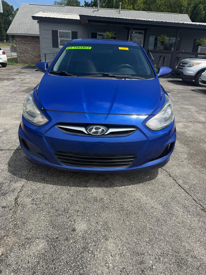 Hyundai Accent GS 5-Door 2012