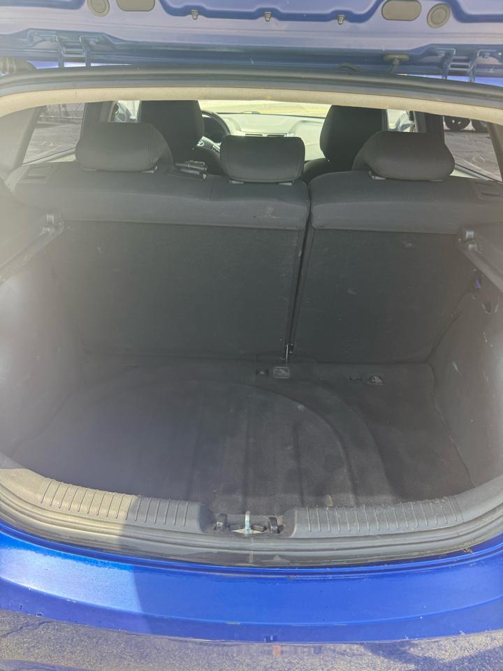 Hyundai Accent GS 5-Door 2012