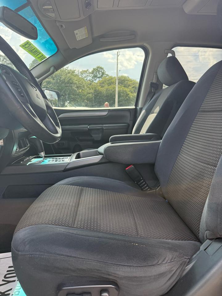 Nissan Armada SL 2WD 2014