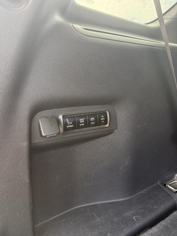 Ford Explorer Limited 4WD 2012