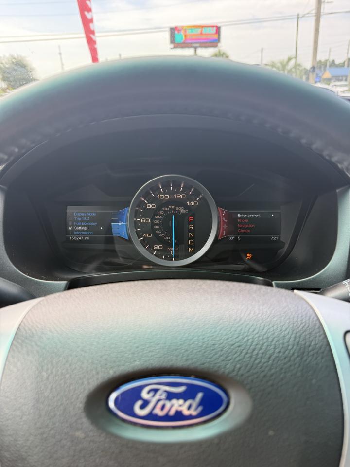Ford Explorer Limited 4WD 2012