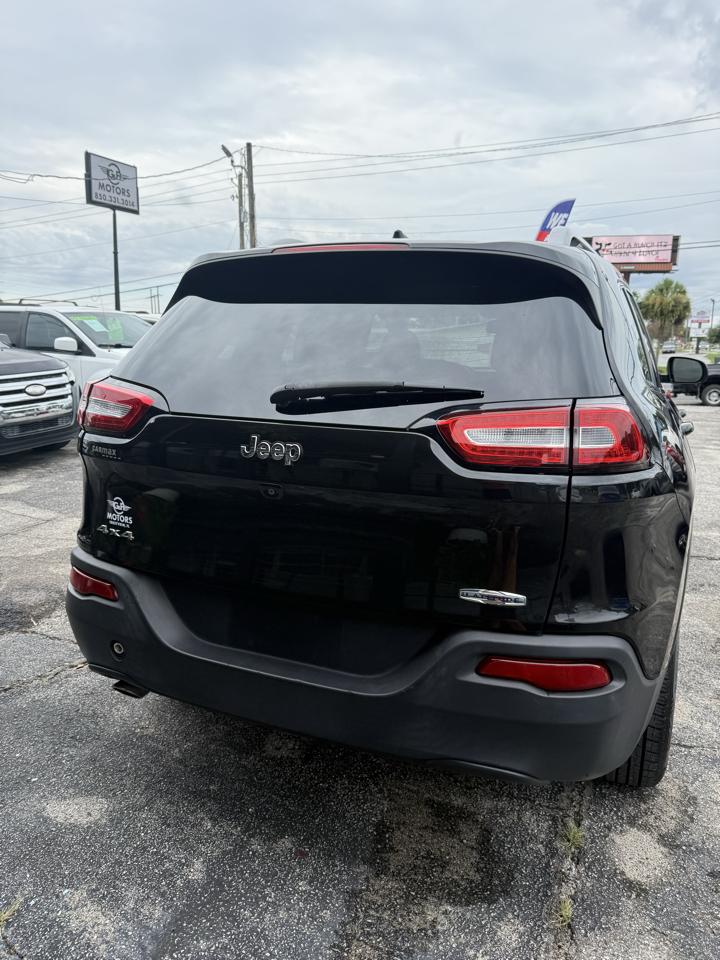Jeep Cherokee Latitude 4WD 2016