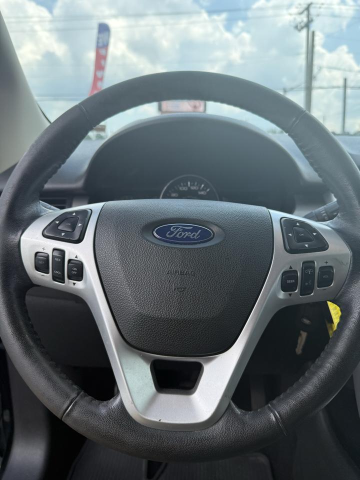 Ford Edge SEL FWD 2011