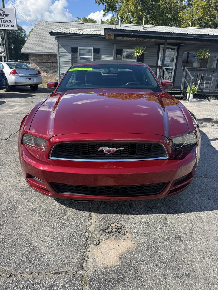 Ford Mustang V6 Convertible 2014