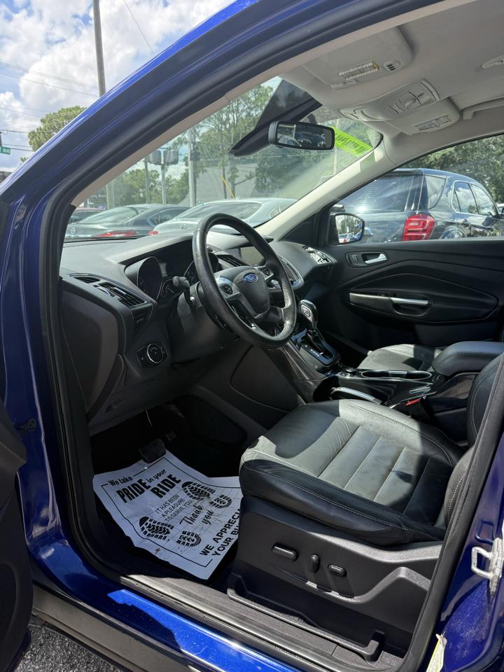 Ford Escape Titanium 4WD 2014