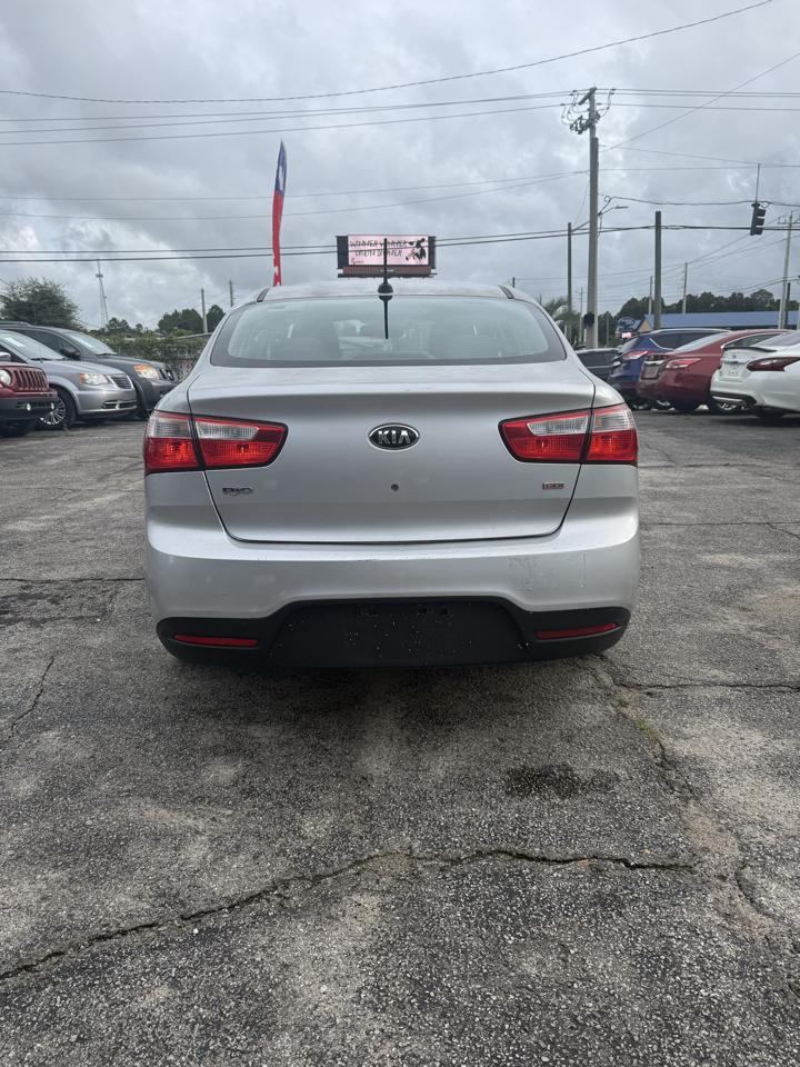 Kia Rio LX 2015