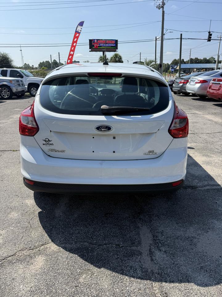 Ford Focus SE Hatch 2014