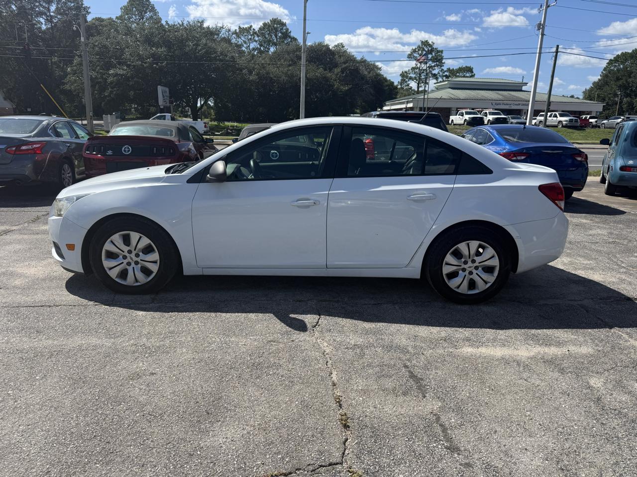 Chevrolet Cruze LS Auto 2013