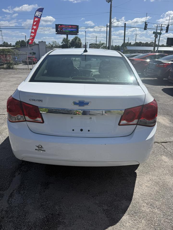 Chevrolet Cruze LS Auto 2013