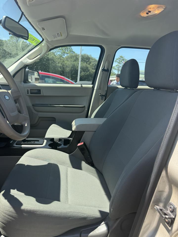 Ford Escape XLS FWD 2011