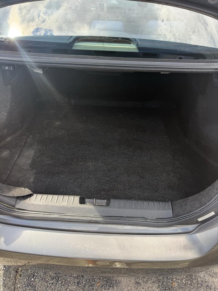 Honda Civic LX Coupe 5-Speed AT 2010