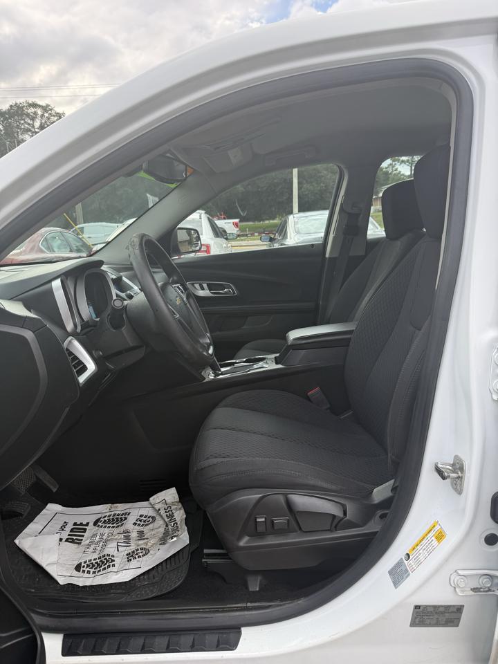 Chevrolet Equinox LS 2WD 2013