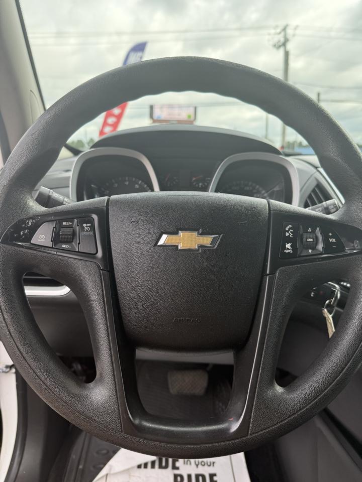 Chevrolet Equinox LS 2WD 2013