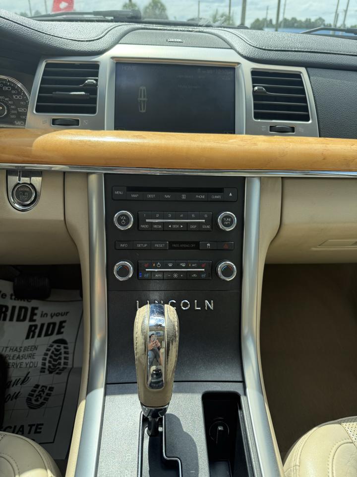 Lincoln MKS AWD 2009