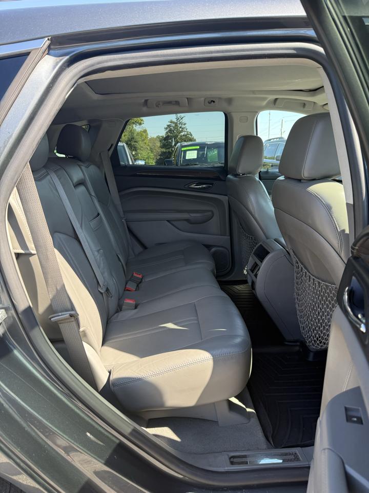 Cadillac SRX Luxury Collection 2011