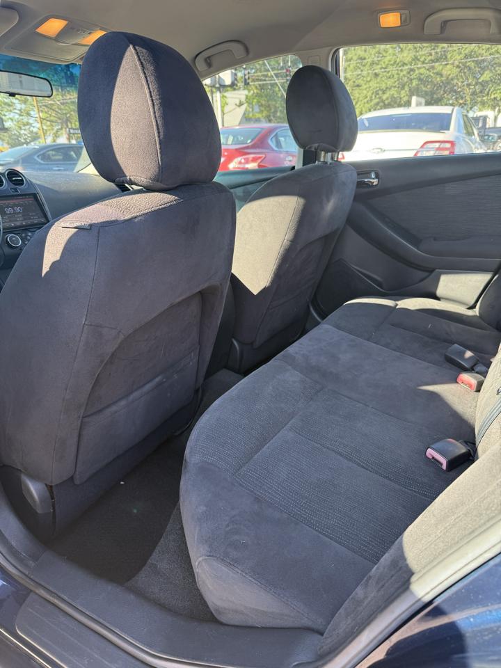 Nissan Altima 2.5 S 2011