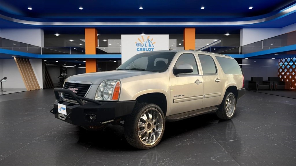 GMC Yukon XL SLE-1 1/2 Ton 4WD 2011
