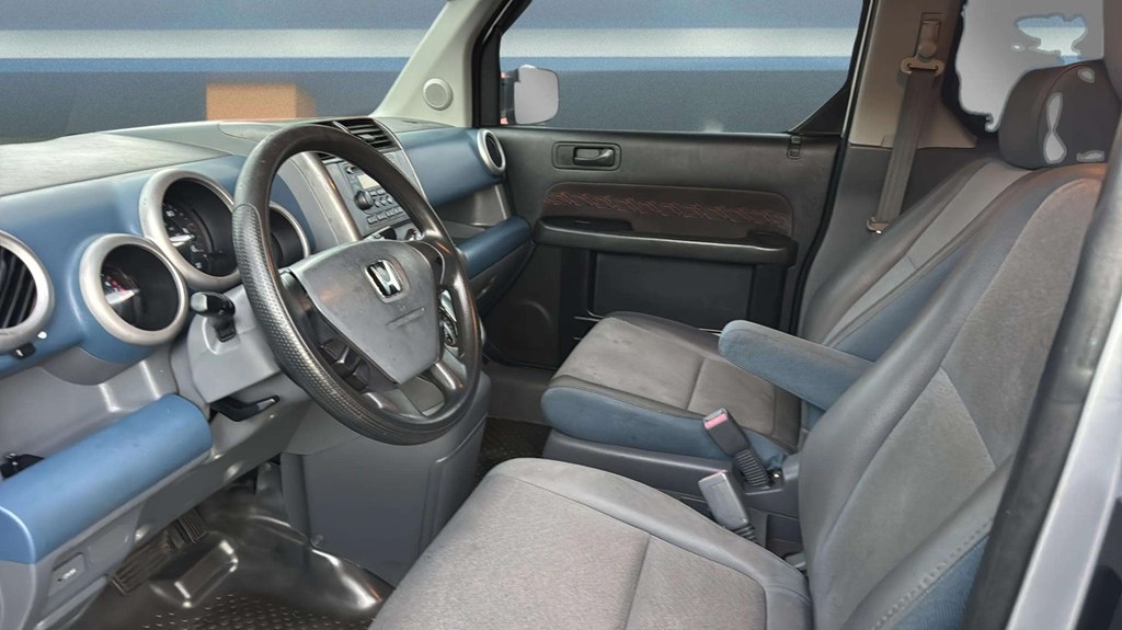 Honda Element EX 2WD 4-spd AT 2005