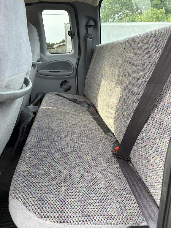 Dodge Ram 1500 Quad Cab Short Bed 2WD 2000