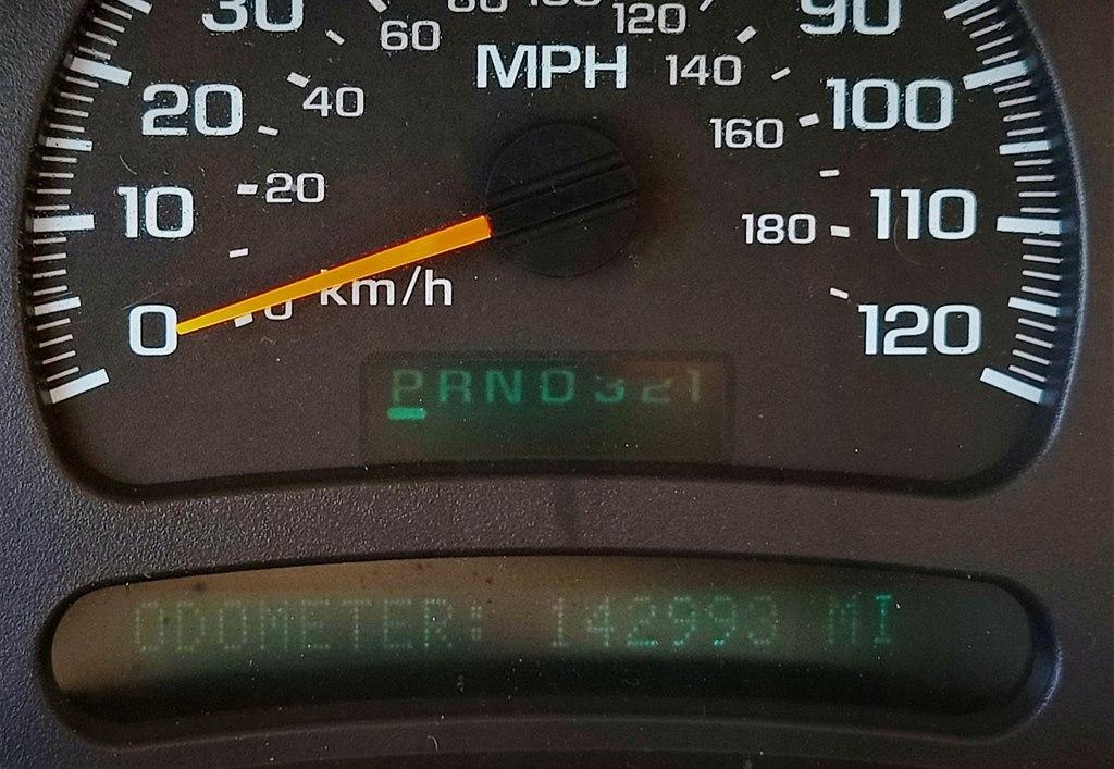 Chevrolet Silverado 2500HD Crew Cab Long Bed 4WD 2003