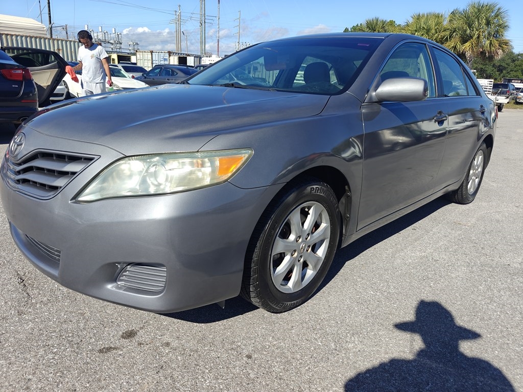 Toyota Camry 4dr Sdn CE Auto 2010