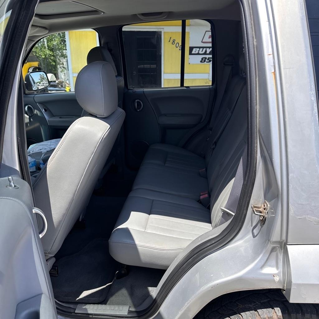 Jeep Liberty Limited 4WD 2005