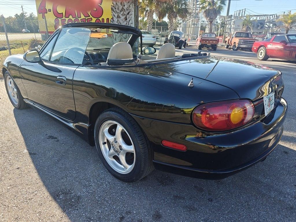 Mazda MX-5 Miata Base 1999
