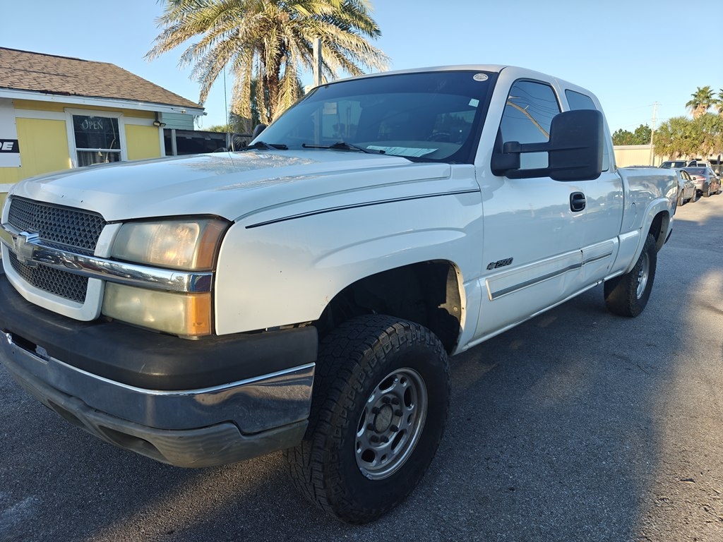 2003 Chevrolet Silverado 1500 LT Ext. Cab Long Bed 4WD
