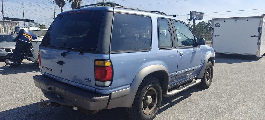 Ford Explorer XL 2-Door 2WD 1997