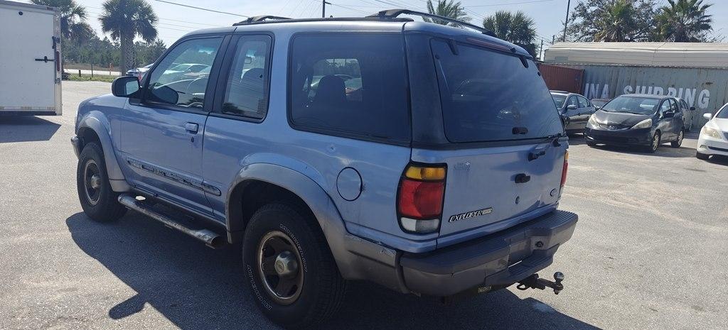 Ford Explorer XL 2-Door 2WD 1997