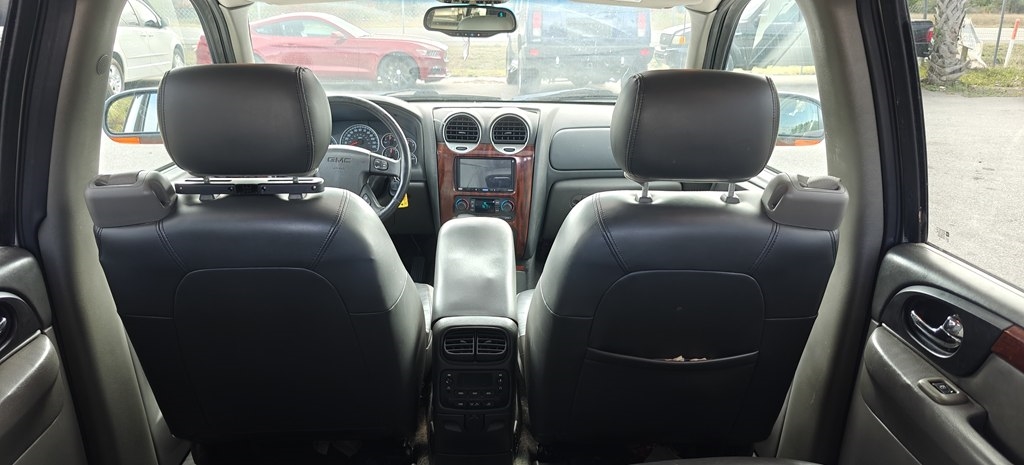 GMC Envoy SLE 2WD 2003