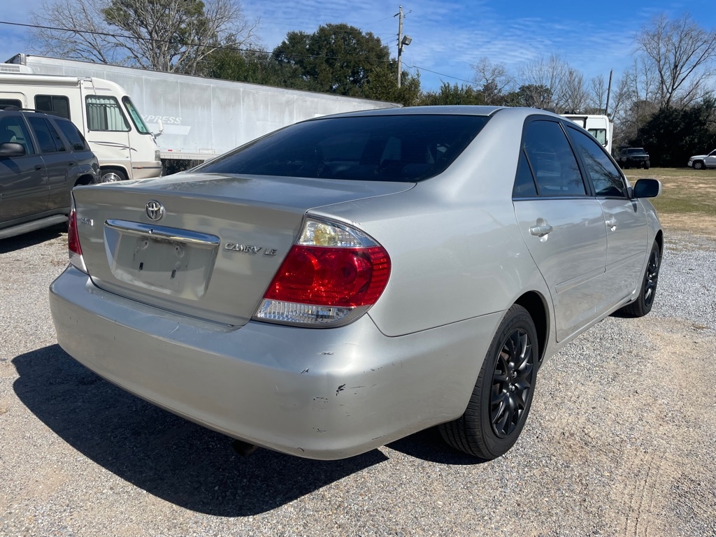 Toyota Camry LE 2006