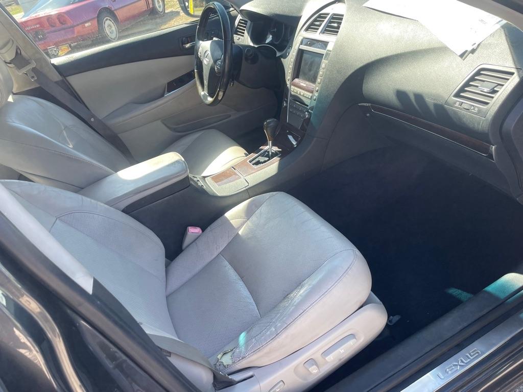 Lexus ES 350 Sedan 2011