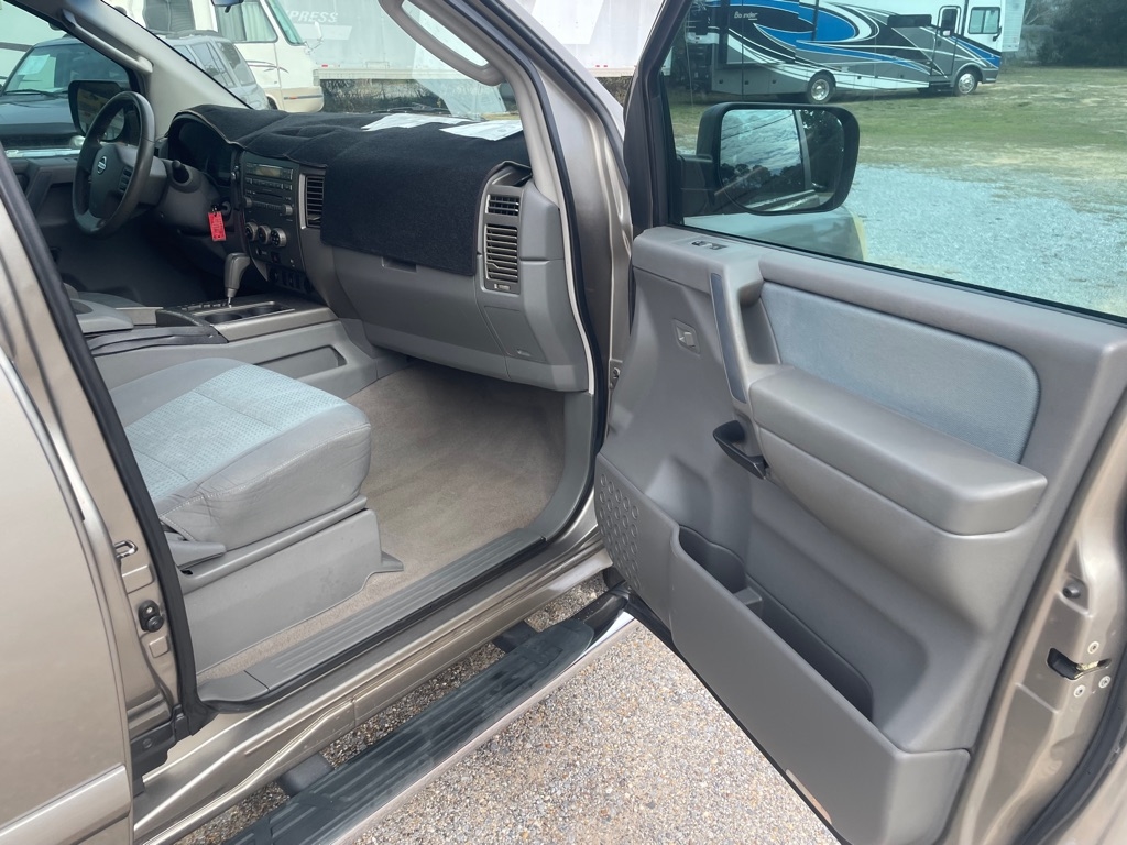 Nissan Titan XE King Cab 2WD 2006