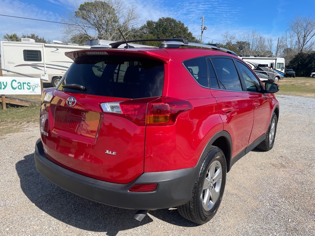 Toyota RAV4 XLE FWD 2015