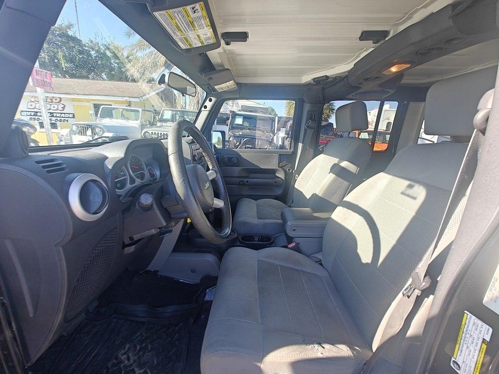 Jeep Wrangler Unlimited Sahara 2WD 2008