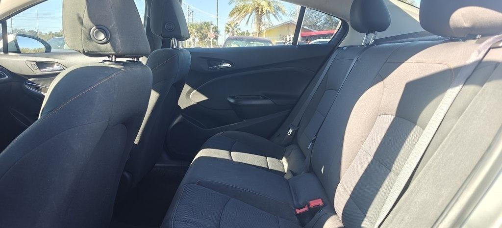 Chevrolet Cruze LS Auto 2018