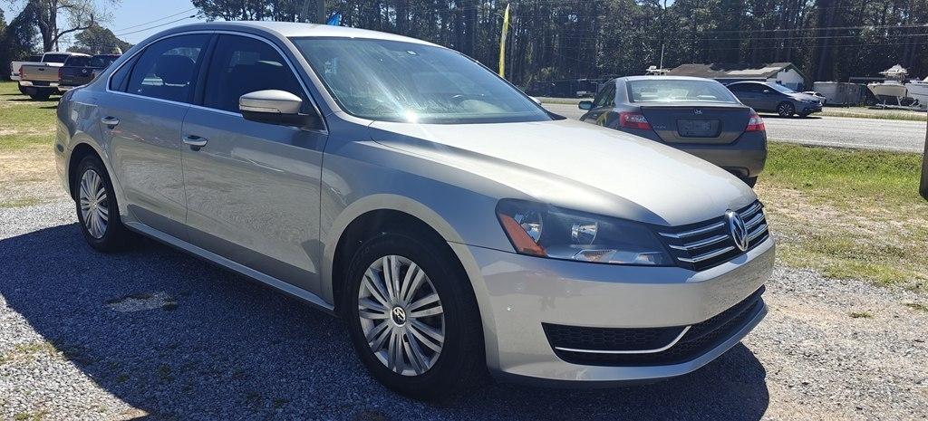 Volkswagen Passat 2.5L SE AT 2014