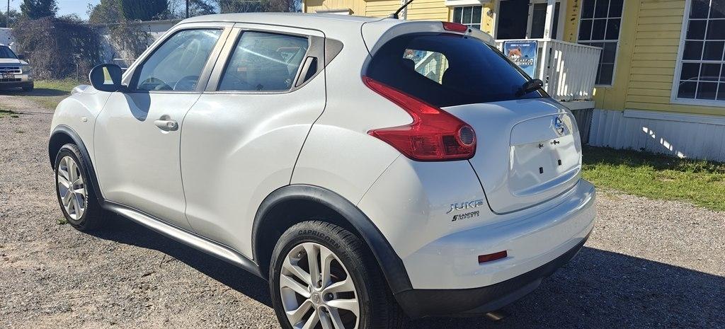 Nissan Juke S FWD 2013