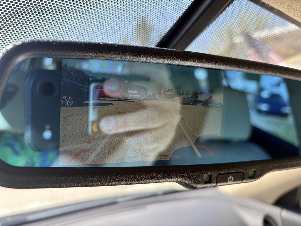 Toyota RAV4 Base I4 2WD 2011