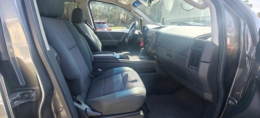 Nissan Titan XE Crew Cab 2WD SWB 2008